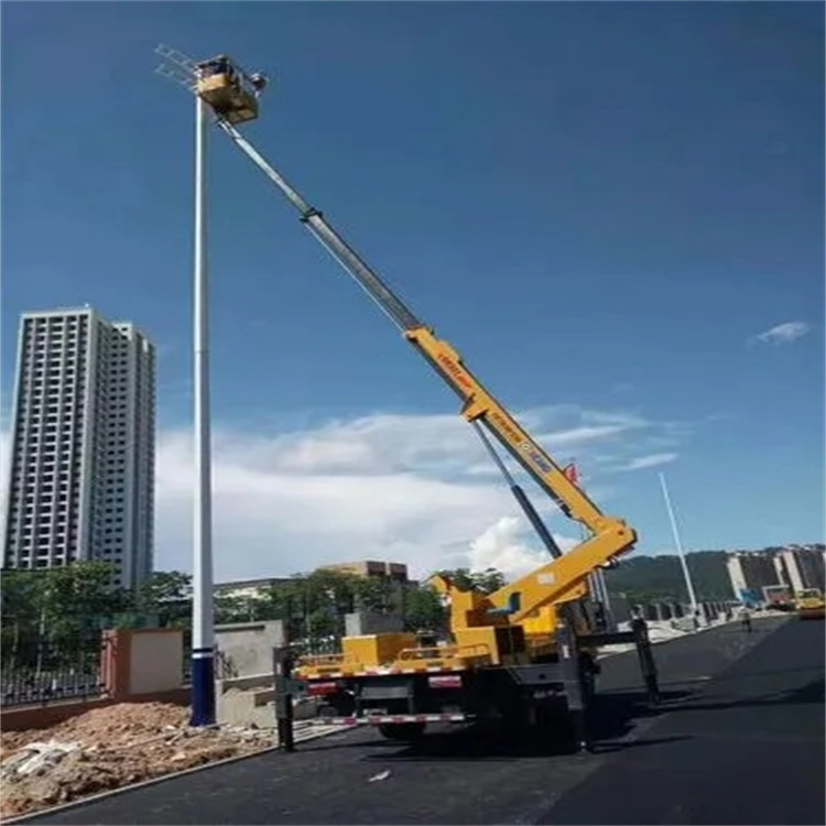 常州钟楼维修路灯的曲臂升降车出租