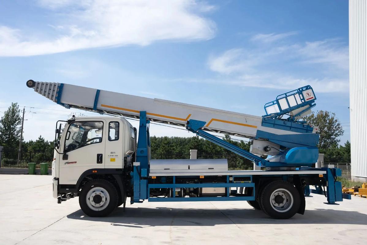 常州钟楼云梯上料车租赁费用