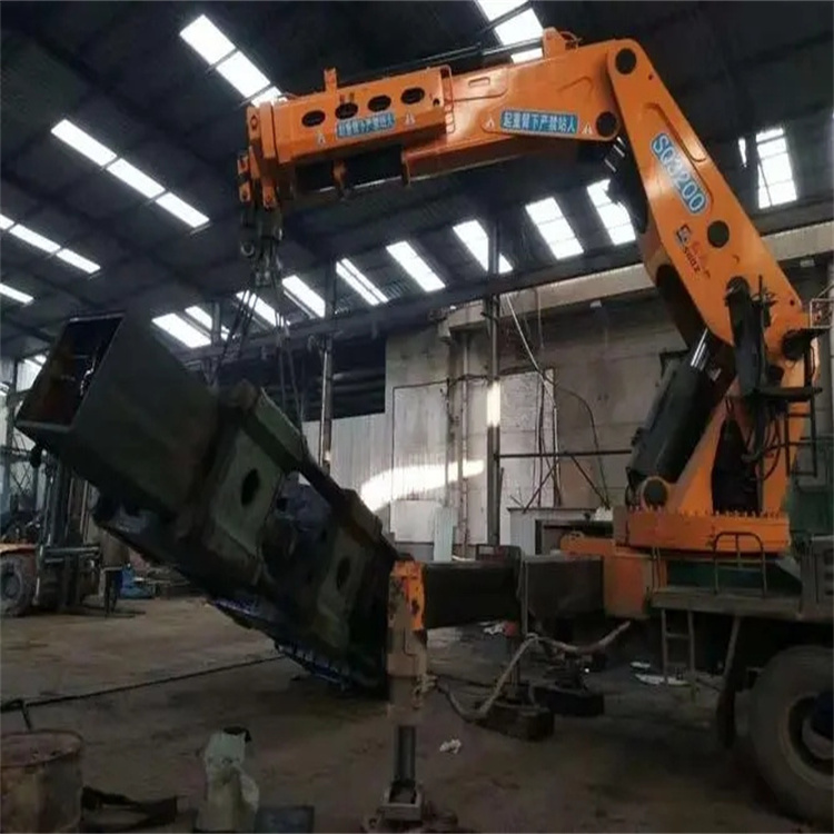 常州钟楼130吨折臂吊车出租吊机租赁附近电话