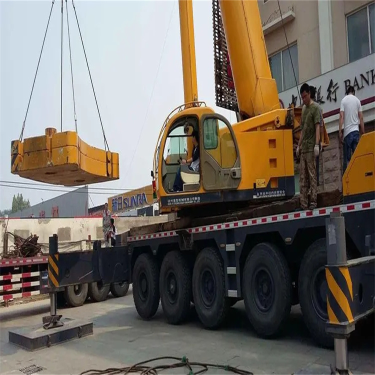 常州钟楼当地吊车出租|机器吊装|75吨|工厂搬迁服务